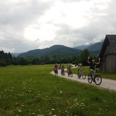 po kolesarski stezi do Bohinjskega jezera