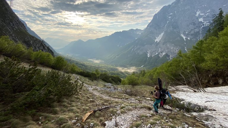 Jutranji pogled na dolino Vrata