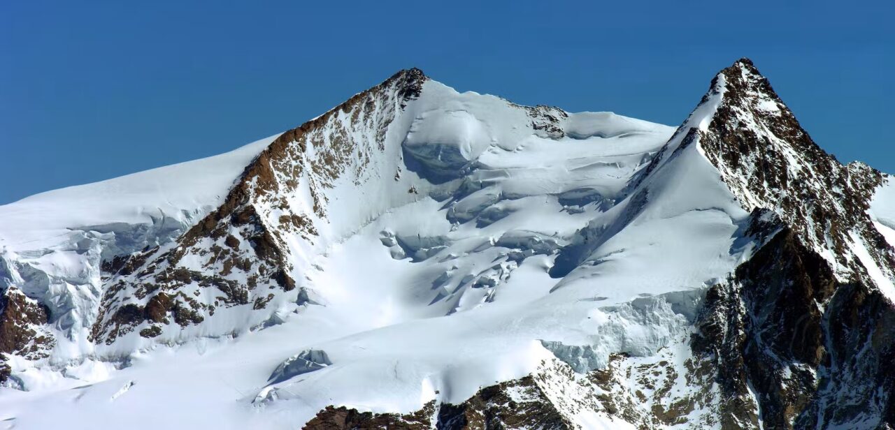 Nordend (4.609m) in Dufourspitze (4.634m) | Foto: Antonio Giani | Vir: summitpost.org
