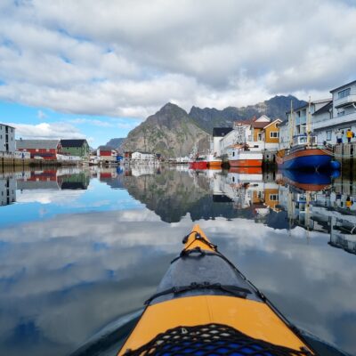 Henningsvaer z morja